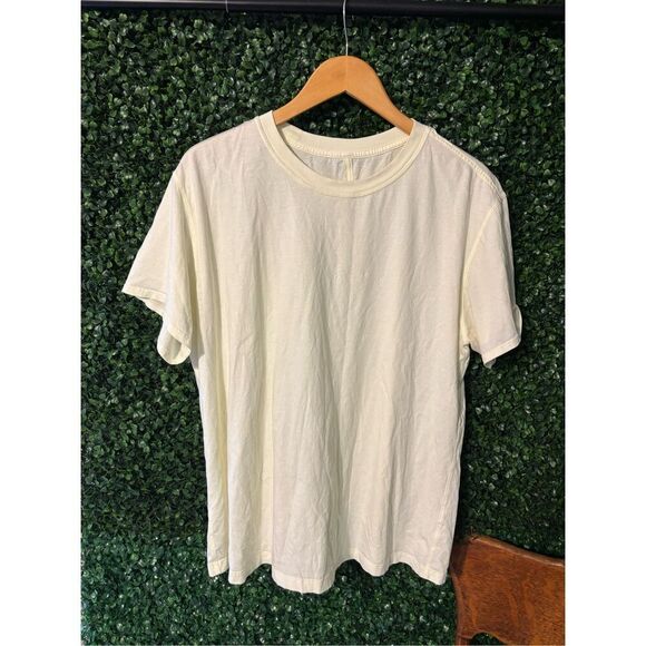 Mens Lululemon Tee Size Large Cream Ivory - Picture 1 of 3